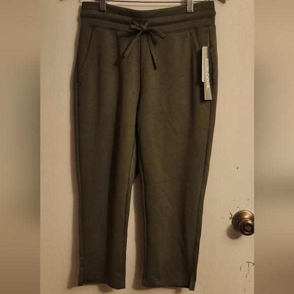 Green Casual pants with Jogger Style and Comfort New With Tags 32 Degrees - Picture 4 of 6